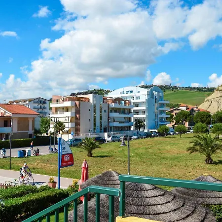 Apartamento Blue Bay - Rso180 By Interhome