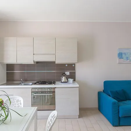 Blue Bay - Rso180 By Interhome *